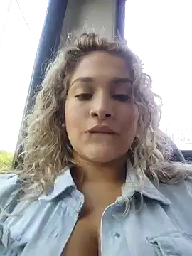 Sara smiiith211 online show from 20, 12, 2024