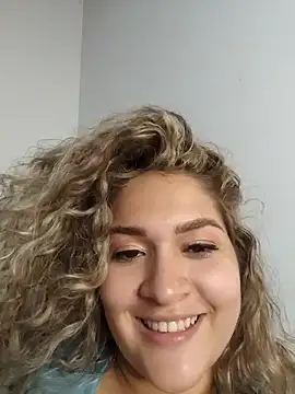 Sara smiiith211 online show from 22, 12, 2024