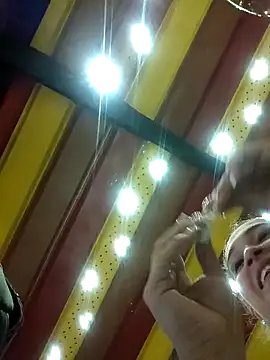 Sara smiiith211 online show from 22, 1, 2025