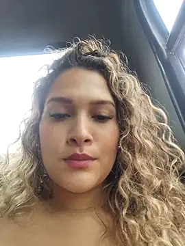 Sara smiiith211 online show from 4, 3, 2025