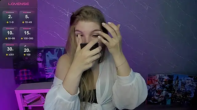 lily williamss online show from 13, 7, 2026