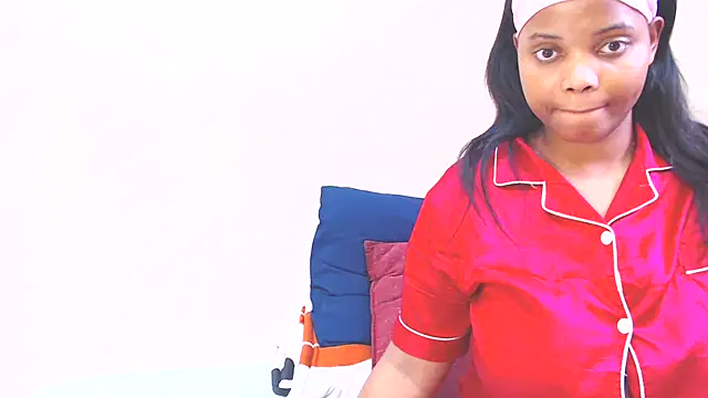 Snapshot of Xoli_11 chatting on 7, 10, 2025 Xoli 11 online show from 7, 10, 2025