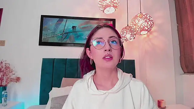 Emilywatsonn online show from 11, 9, 2025