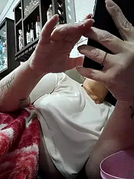 marcialoira online show from 8, 9, 2025