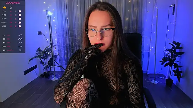 Alicia x art online show from 2, 12, 2024