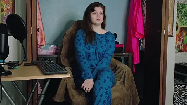 TreeJeanne online show from 19, 9, 2025