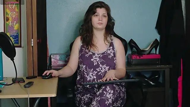 TreeJeanne online show from 3, 10, 2025