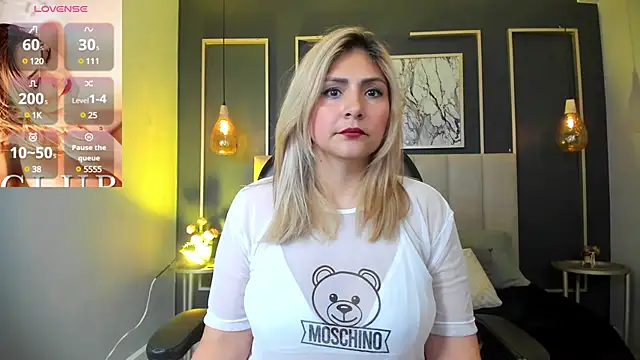 Snapshot of Melanie_silver_ chatting on 20, 2, 2025 Melanie silver  online show from 20, 2, 2025