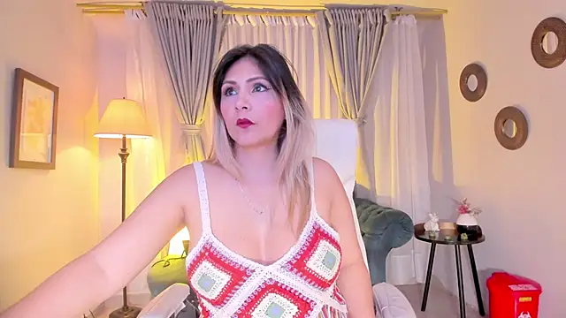 Snapshot of Melanie_silver_ chatting on 17, 9, 2025 Melanie silver  online show from 17, 9, 2025