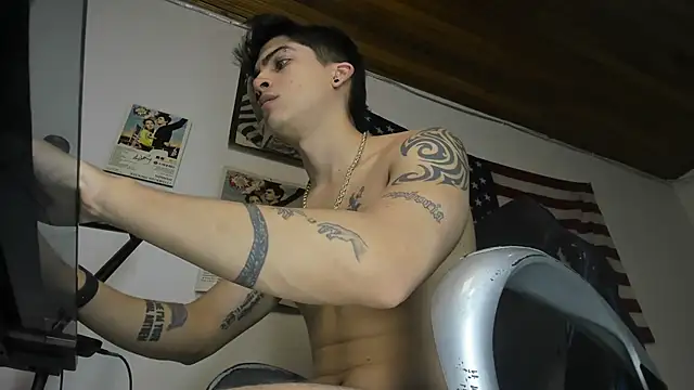 charlie hotxxx online show from 3, 5, 2026