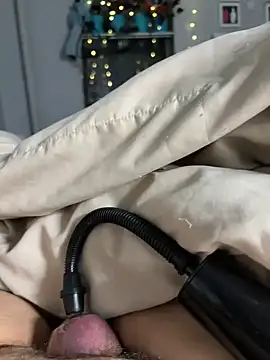 Snapshot of sylviahhh chatting on 23, 3, 2026 sylviahhh online show from 23, 3, 2026