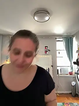sylviahhh online show from 7, 6, 2026
