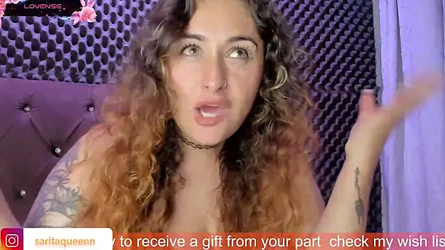 Snapshot of saara_queen_ chatting on 22, 2, 2025 saara queen  online show from 22, 2, 2025