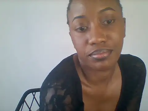 Snapshot of Queeen_model chatting on 30, 7, 2026 Queeen model online show from 30, 7, 2026