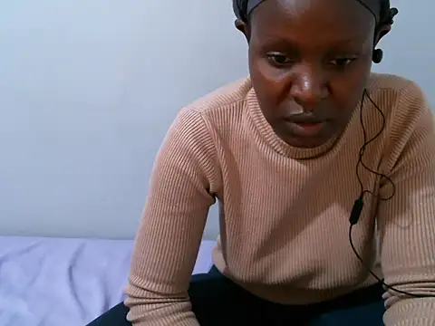 femaqueen online show from 29, 4, 2026