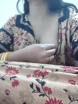 Snapshot of Aaradhya chatting on 20, 3, 2025 Aaradhya online show from 20, 3, 2025