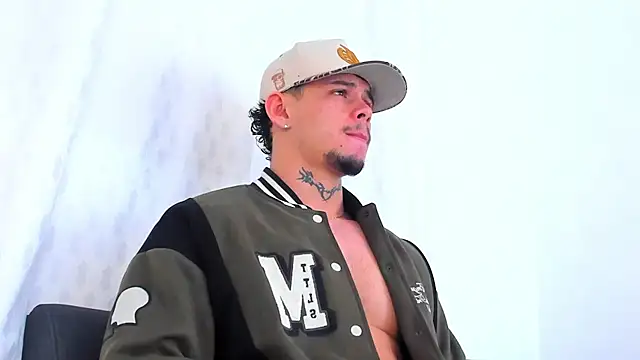 NoahhBrown online show from 12, 10, 2025