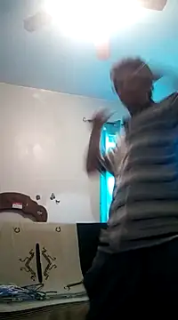 Snapshot of LongDickZee562 chatting on 7, 2, 2025 LongDickZee562 online show from 7, 2, 2025