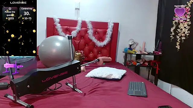 Snapshot of cleopatraa chatting on 17, 12, 2024 cleopatraa online show from 17, 12, 2024