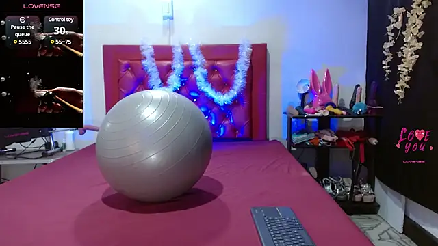 Snapshot of cleopatraa chatting on 13, 1, 2025 cleopatraa online show from 13, 1, 2025