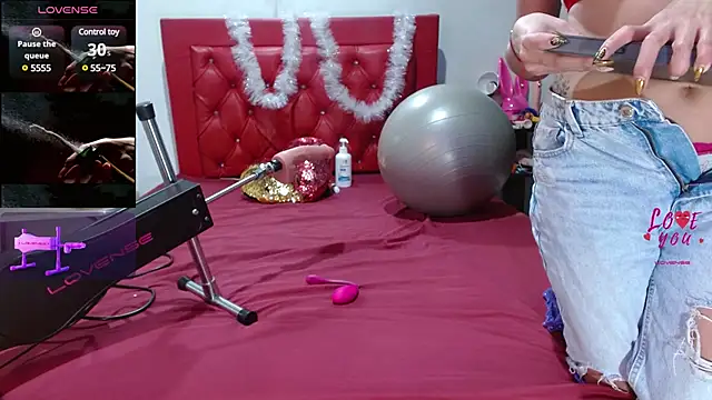 Snapshot of cleopatraa chatting on 15, 1, 2025 cleopatraa online show from 15, 1, 2025