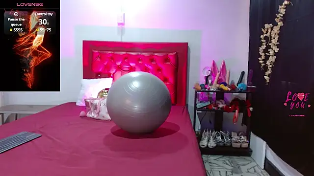 Snapshot of cleopatraa chatting on 24, 1, 2025 cleopatraa online show from 24, 1, 2025