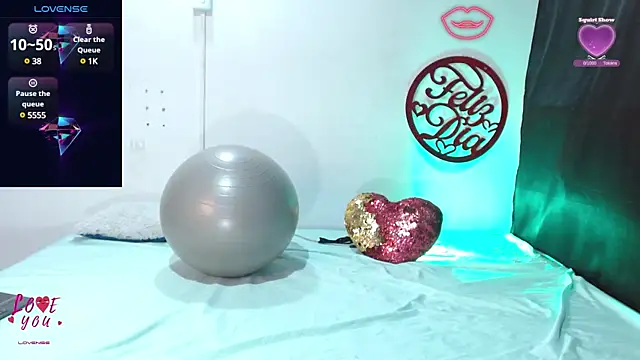 Snapshot of cleopatraa chatting on 25, 2, 2025 cleopatraa online show from 25, 2, 2025