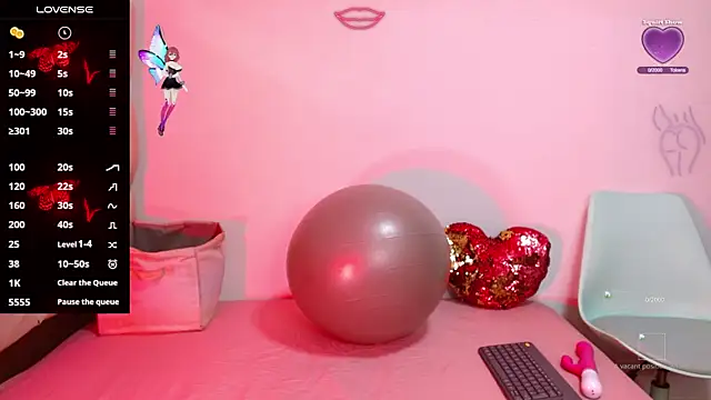 Snapshot of cleopatraa chatting on 10, 9, 2025 cleopatraa online show from 10, 9, 2025