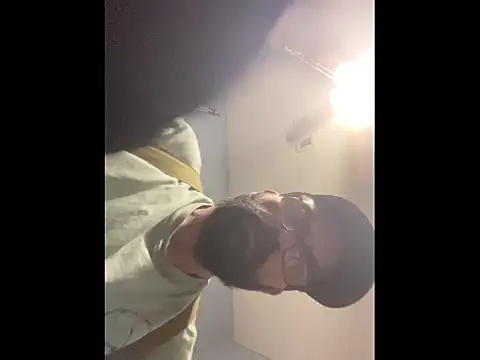 Snapshot of Onesieboy4daddys chatting on 26, 11, 2025 Onesieboy4daddys online show from 26, 11, 2025