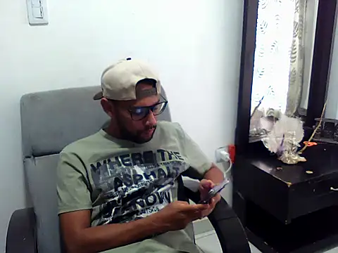 Snapshot of MisterSexCasual chatting on 14, 4, 2026 MisterSexCasual online show from 14, 4, 2026