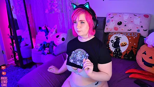 Angel-Lewd-Cake online show from 8, 5, 2026