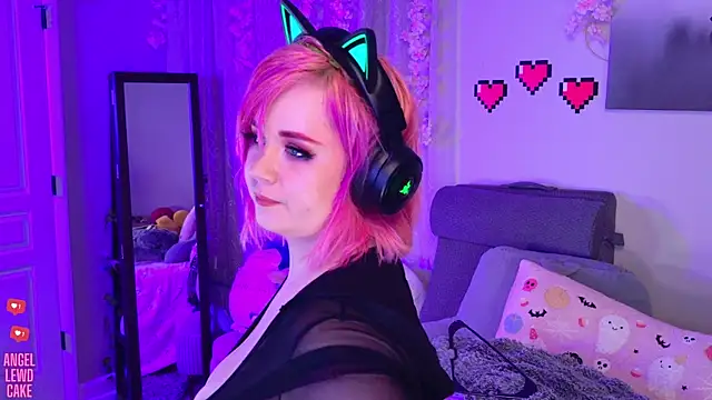 Angel-Lewd-Cake online show from 5, 7, 2026