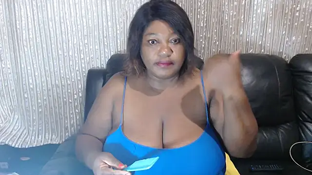 Snapshot of MATUREBUSSTY chatting on 20, 1, 2025 MATUREBUSSTY online show from 20, 1, 2025