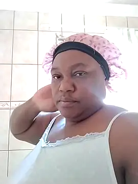 Snapshot of MATUREBUSSTY chatting on 10, 3, 2025 MATUREBUSSTY online show from 10, 3, 2025