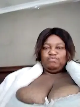 Snapshot of MATUREBUSSTY chatting on 1, 10, 2025 MATUREBUSSTY online show from 1, 10, 2025