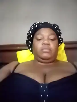 Snapshot of MATUREBUSSTY chatting on 17, 10, 2025 MATUREBUSSTY online show from 17, 10, 2025