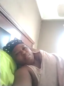 Snapshot of MATUREBUSSTY chatting on 3, 11, 2025 MATUREBUSSTY online show from 3, 11, 2025