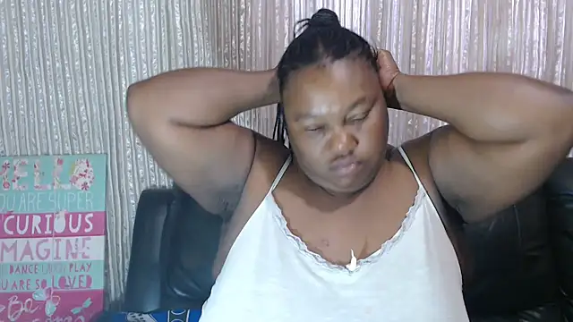 Snapshot of MATUREBUSSTY chatting on 2, 12, 2025 MATUREBUSSTY online show from 2, 12, 2025