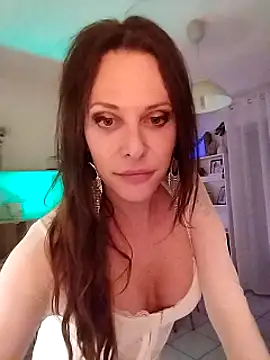 Luna Kitanna online show from 10, 1, 2025