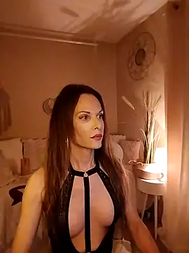Luna Kitanna online show from 2, 5, 2026