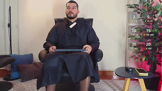 Snapshot of HenryBenso chatting on 15, 9, 2025 HenryBenso online show from 15, 9, 2025