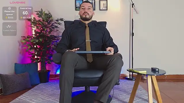 Snapshot of HenryBenso chatting on 25, 9, 2025 HenryBenso online show from 25, 9, 2025