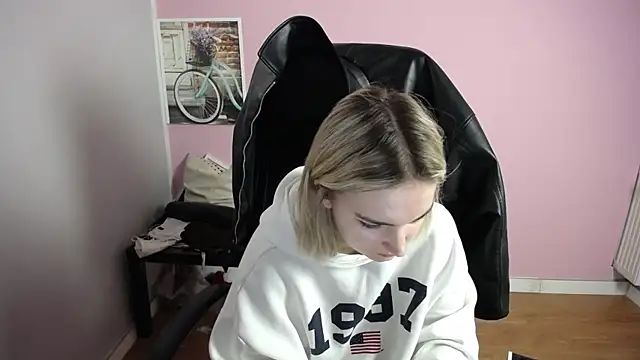 viktoria lovely online show from 8, 5, 2026