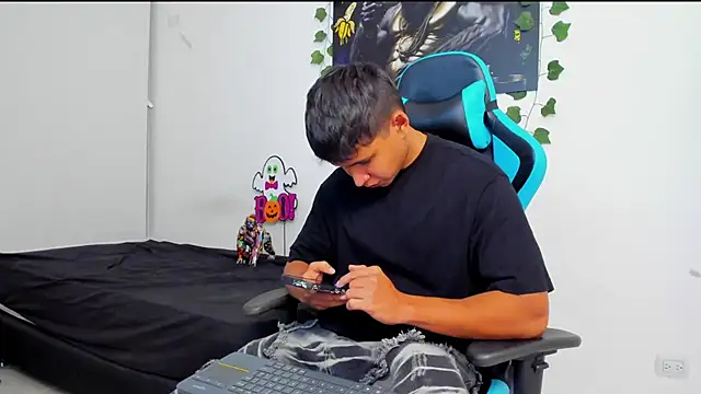 Bray Kevin online show from 8, 2, 2025