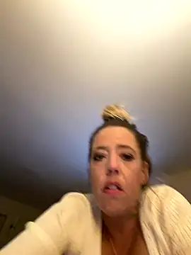 Blueeyesoulsnatcher online show from 29, 10, 2025