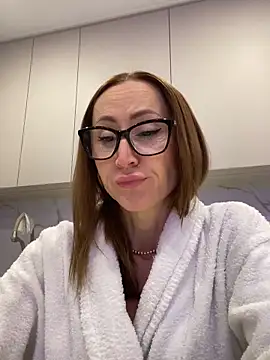 Snapshot of LauraDavis chatting on 22, 2, 2026 LauraDavis online show from 22, 2, 2026