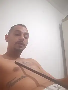 Snapshot of Pauzuudo01 chatting on 17, 11, 2025 Pauzuudo01 online show from 17, 11, 2025