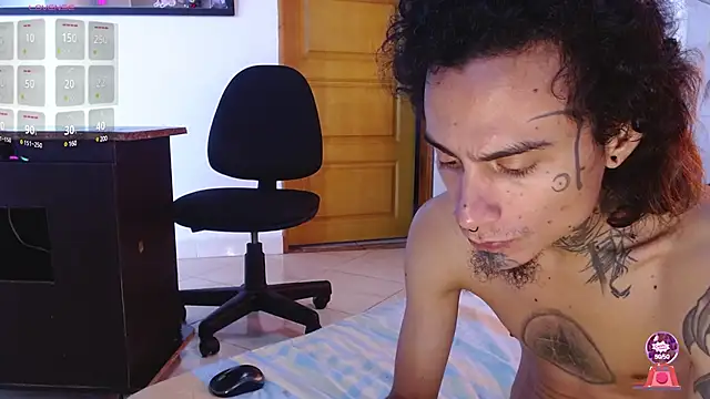 Tiffany prettygirl online show from 19, 3, 2025