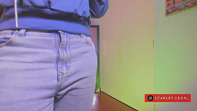 Scarletleon77 online show from 11, 2, 2025