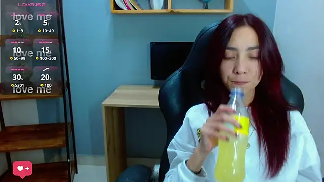 Erika Stevens online show from 12, 12, 2024